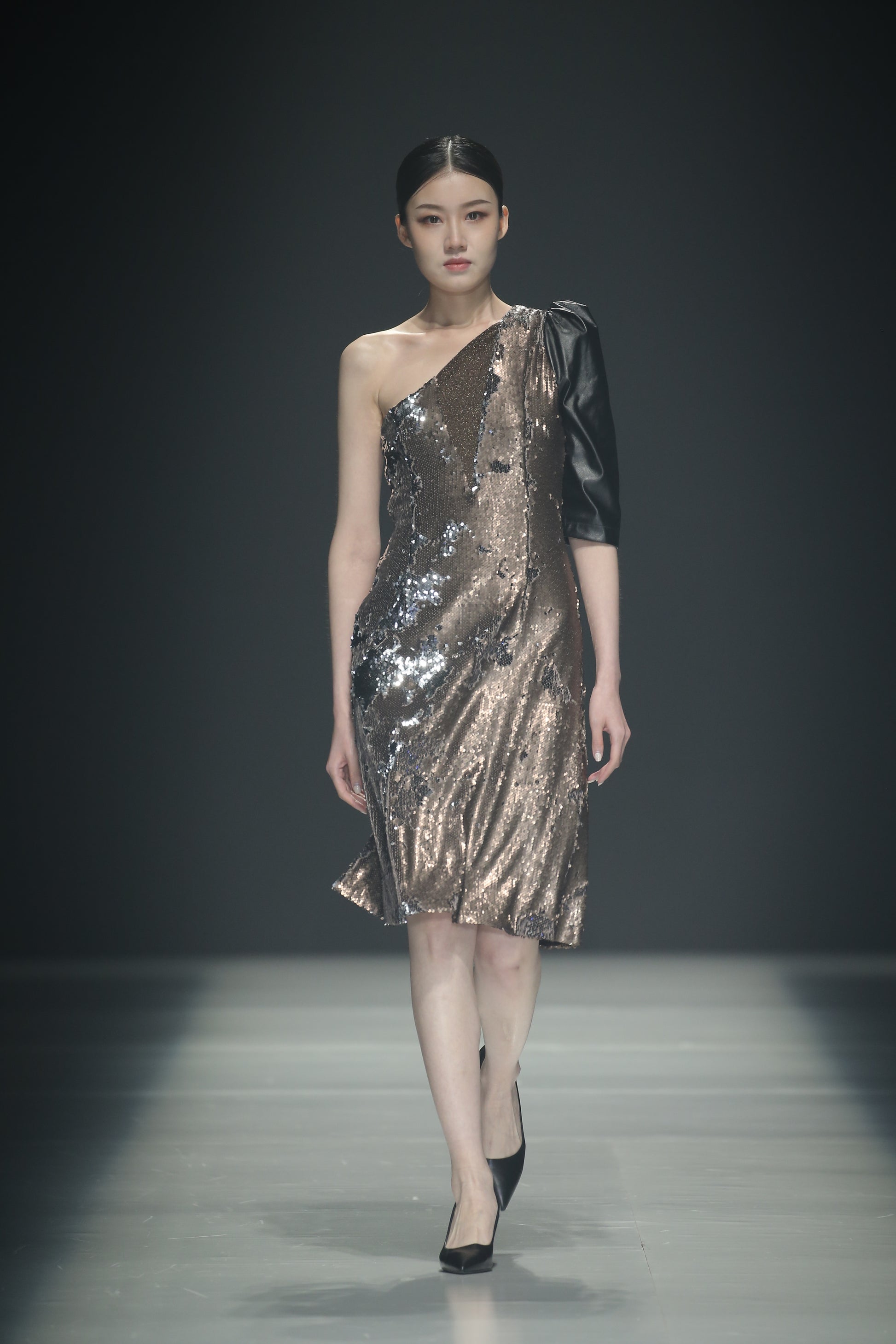 Dress vintage leather and pailettes - dieppacouture